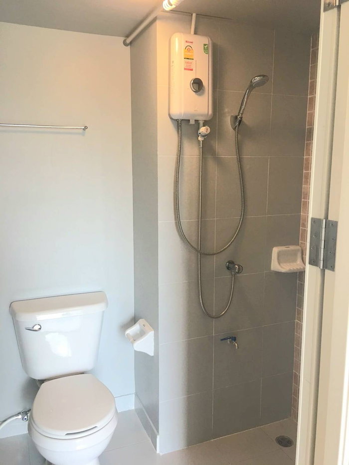 picture Lumpini township condo for rent. - 6/17