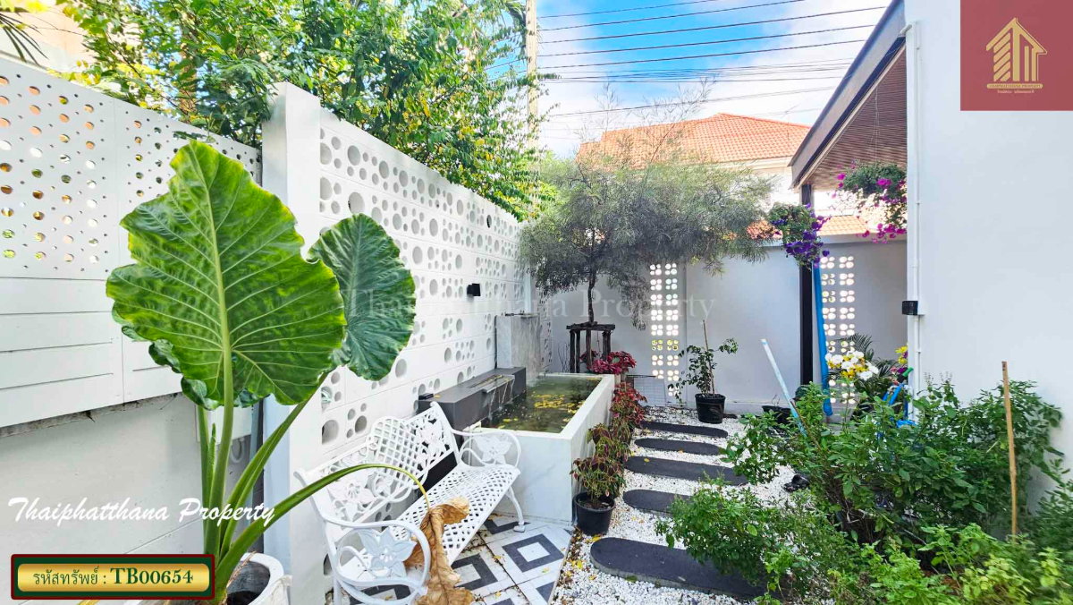 รูป หมู่บ้านกรองทอง พาวิลเลี่ยน เฉลิมพระเกียรติ ร.9 บ้านเดี่ยวรีโนเวทใหม่ สวย หรู มีสไตล์ - รูปที่ 5/19