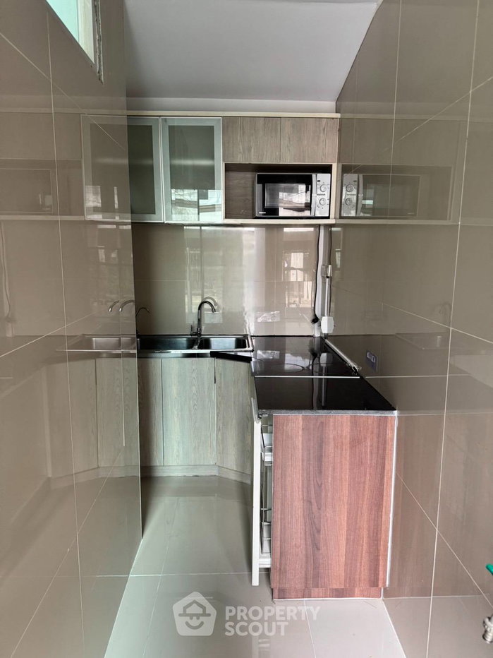 picture 3-BR Townhouse near BTS Ekkamai (ID 2953830) - 3/14