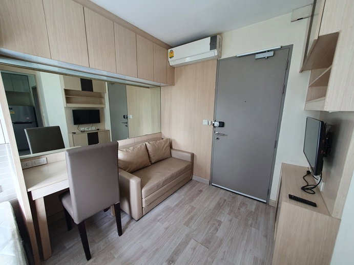 picture 🔥Best offer for rent🔥 Nice studio unit facing north with swimming pool view at Ideo Mobi Sukhumvit 81 - 3/8