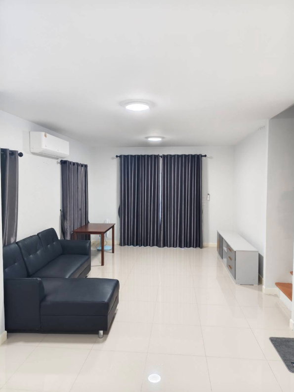 รูป ให้เช่าบ้านเดี่ยวหลังใหม่ ม.แลนซิโอคริป บ่อวิน ศรีราชา - รูปที่ 2/14