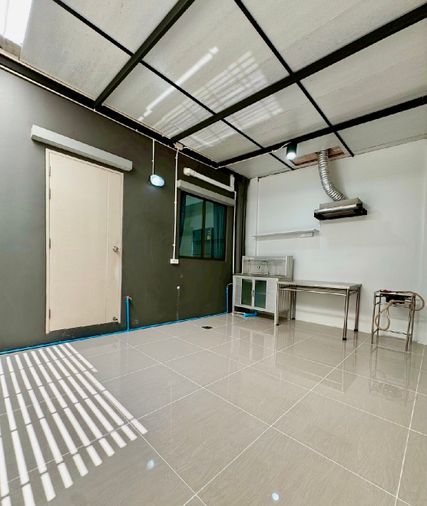 3-bed townhouse for rent, 106 sqm, 18.2 sq wah, Pleno Ramintra