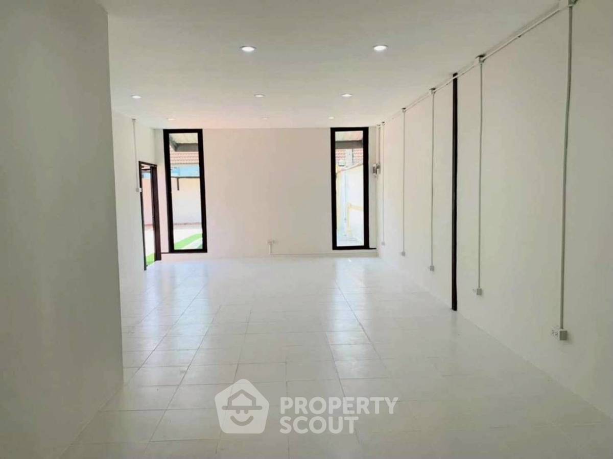picture 5-BR House close to East Pattaya (ID 2952642) - 8/20