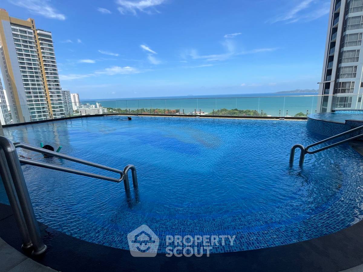 picture 2-BR Condo at The View Cozy Beach Residence close to Phratamnak (ID 2954848) - 11/12