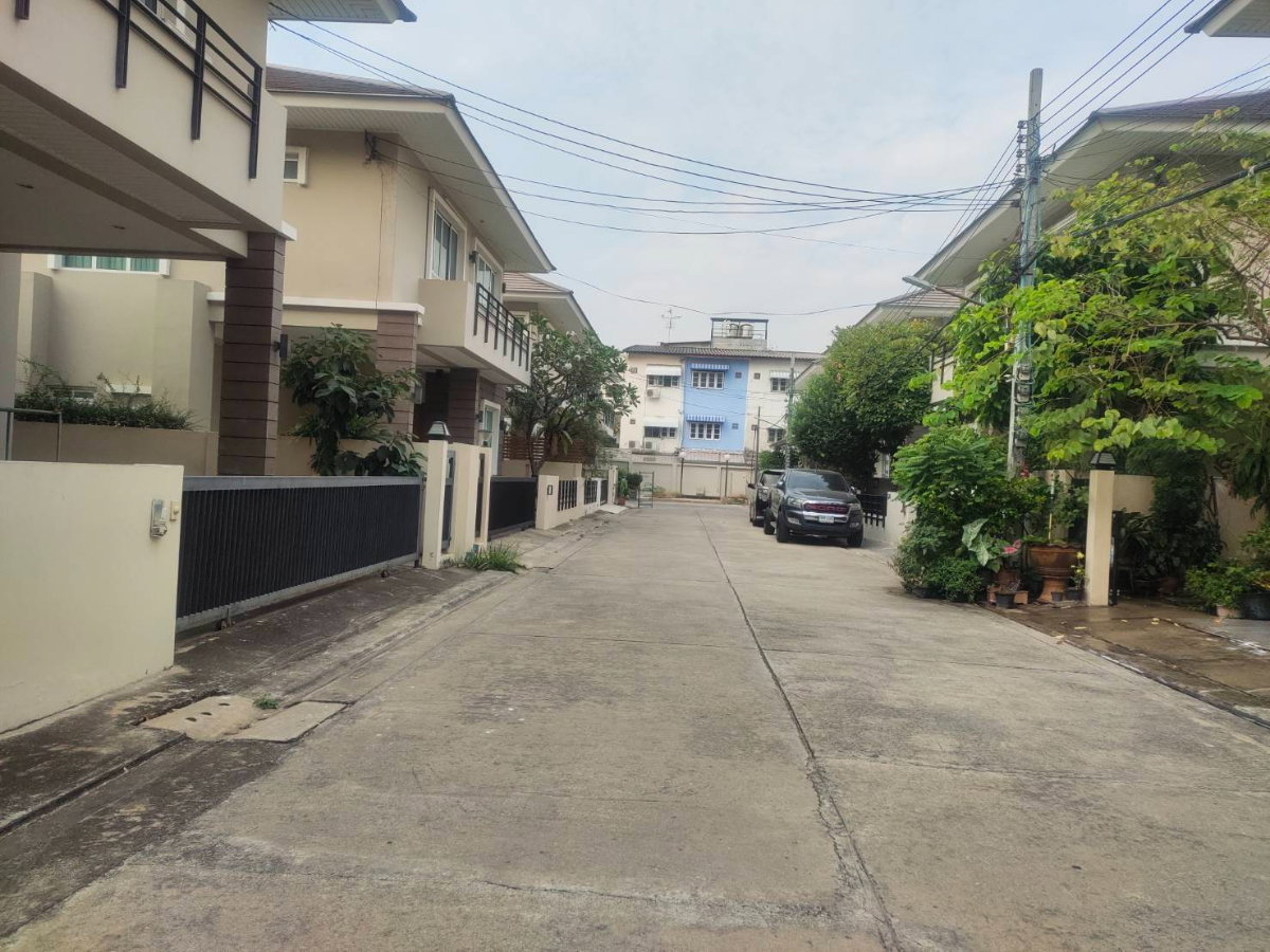 รูป 🏠 ขายบ้าน : Cluster Haus Ladplakao 53 (คลัสเตอร์เฮาส์ ลาดปลาเค้า 53) รหัสทรัพย์ | 📌LNP-H1043 - รูปที่ 2/33