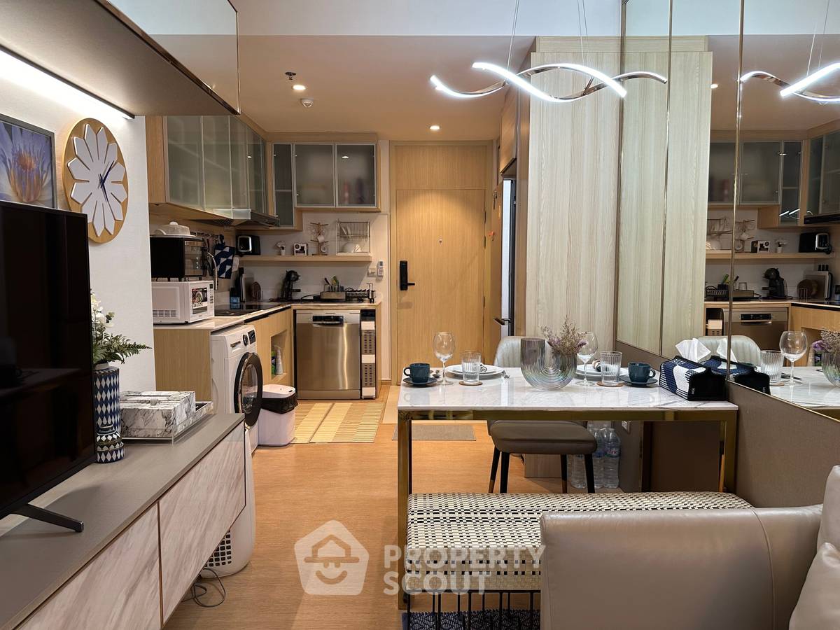 picture 2-BR Condo at Maru Ekkamai 2 near BTS Ekkamai (ID 2952781) - 4/18