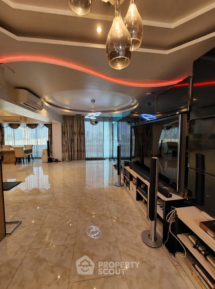 รูป คอนโด 2-ห้องนอน ที่ โฟร์ สตรีท แมนชั่น คอนโดมิเนียม ใกล้ BTS ห้าแยกลาดพร้าว (ID 1420095) - รูปที่ 2/18