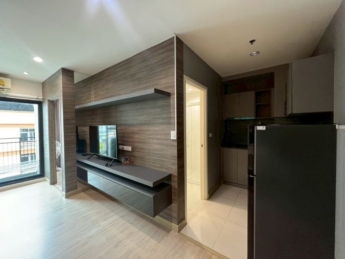 1-bed condo for rent, 34 sqm, Thana Astoria
