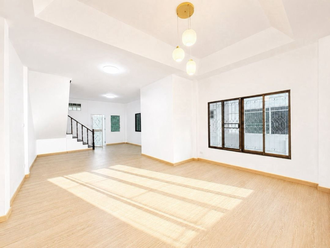 รูป  🏠 ขาย วังบัวตองบ้านแฝด 2 ชั้น  โซนสันทราย ใกล้ ม.แม่โจ้  - รูปที่ 2/12