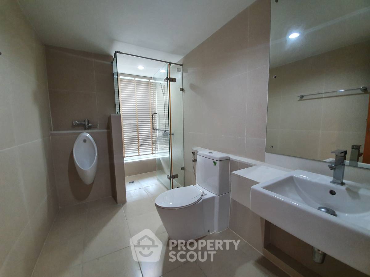 picture 4-BR Condo at Circle Condominium near MRT Phetchaburi (ID 2749962) - 30/30