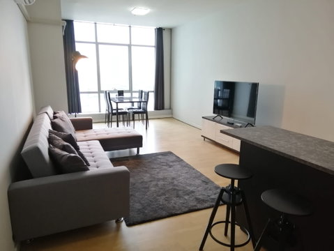For Rent Baan Sathorn Chaopraya spacious 2 Bedrooms with river view near BTS Saphan Taksin and BTS Charoen Nakhon 
