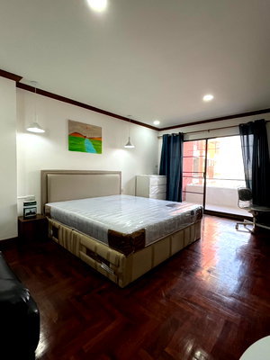 Condos for rent : P-50585 — For Rent: Country Complex Condo 12Ath Floor Near BTS Bang Na. 085-592-2897 Line: @easythaihome