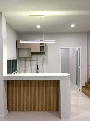 รูป ขายบ้านสร้างใหม่ ใกล้เมือง อยู่ใกล้สี่แยกหลุยส์ ไปตลาดท่ารั้วง่าย ทำเลดีมาก ไม่เข้าซอยลึก ติดเส้นหลักชุมชน - รูปที่ 5/8