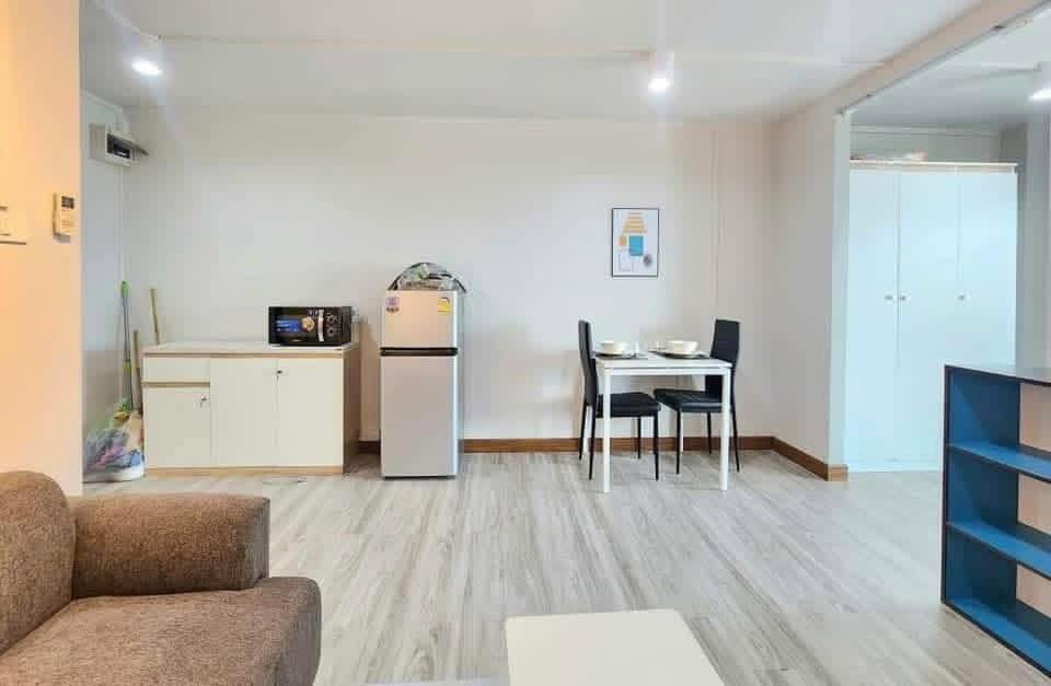 picture 🔑🏙️ Lanna Condominium Sale – Tenant Included✨ - 2/7