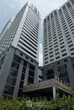 2-BR Condo at Regent Sri Nakharin Tower near ARL Hua Mak (ID 2952637)