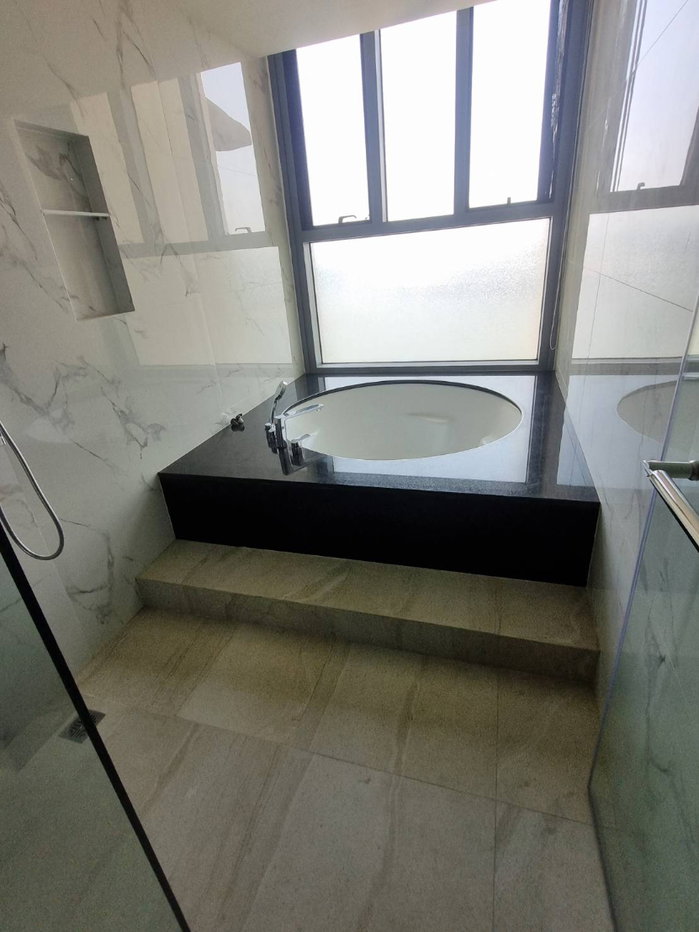 picture 5 unites available here The Pano rama 3 road Riverside Condominium - 3/21