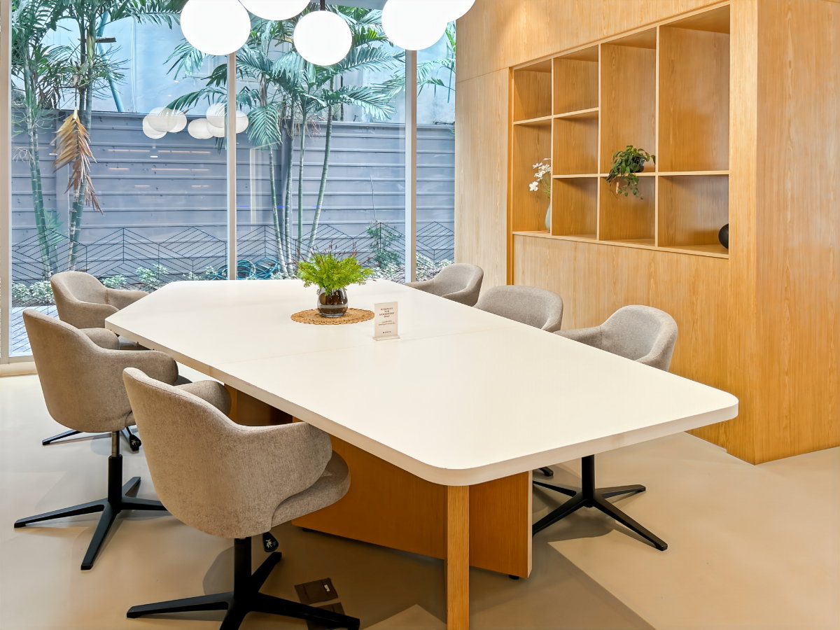 รูป สำนักงานฝันที่ออกแบบเฉพาะสำหรับ 2 คนใน Spaces Ratchathewi - รูปที่ 4/6