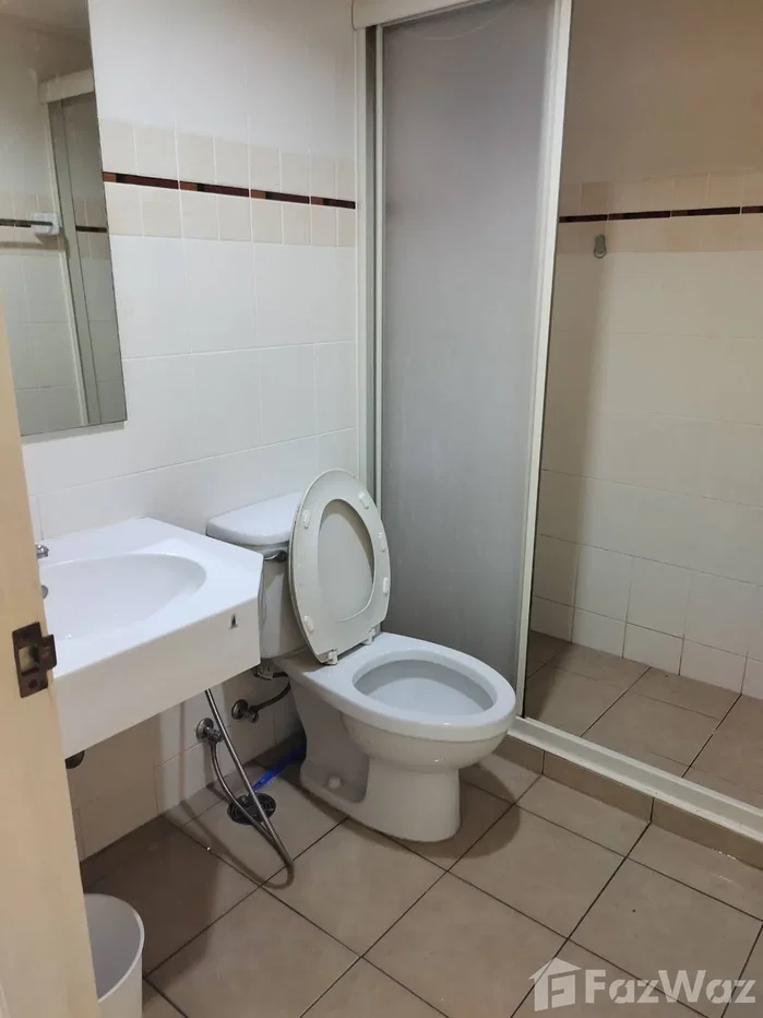 picture 2 Bedroom Condo for sale at Lumpini Place Narathiwas-Chaopraya  1093260 - 7/7