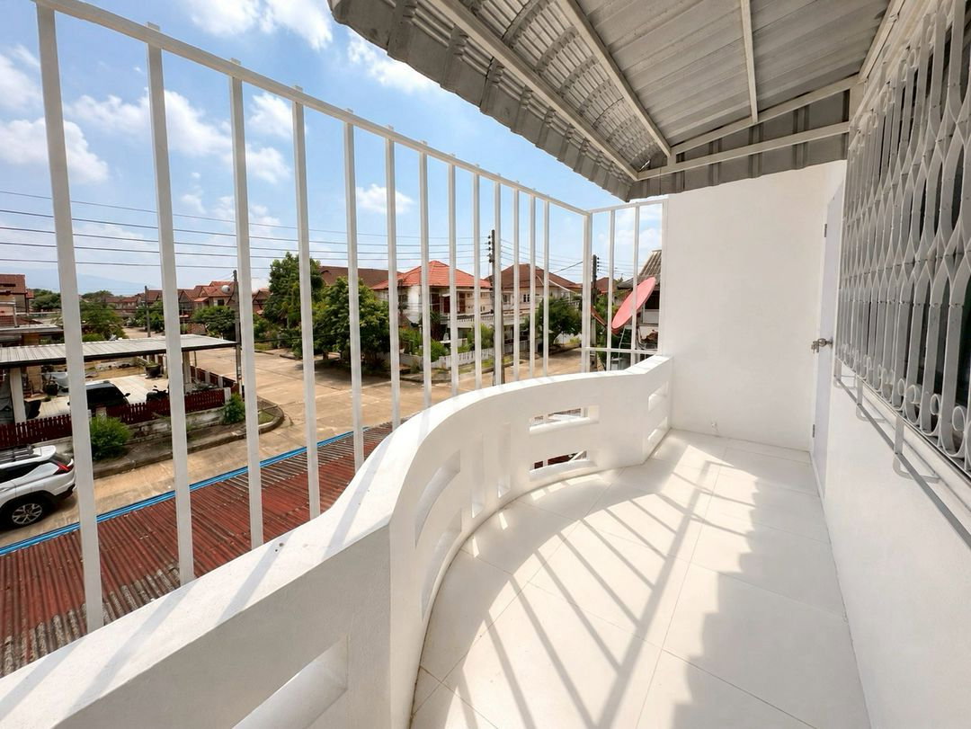 รูป  🏠 ขาย วังบัวตองบ้านแฝด 2 ชั้น  โซนสันทราย ใกล้ ม.แม่โจ้  - รูปที่ 11/12