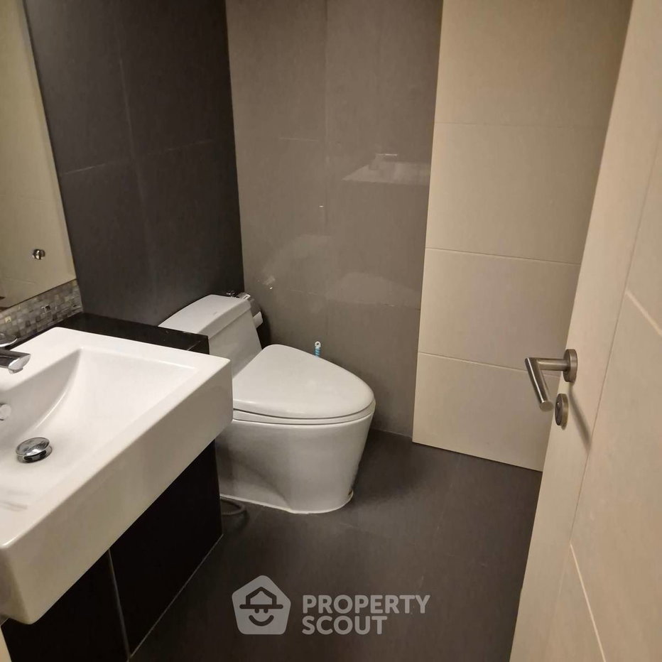 picture 1-BR Condo at The Crest Sukhumvit 34 near BTS Thong Lor (ID 2952600) - 7/22