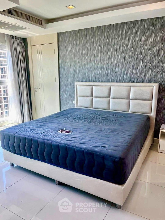 picture 2-BR Condo at The View Cozy Beach Residence close to Phratamnak (ID 2954848) - 3/12