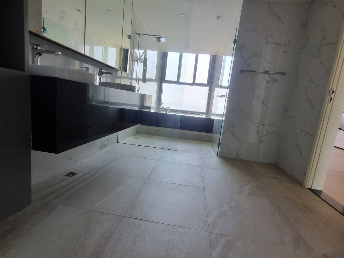 picture 5 unites available here The Pano rama 3 road Riverside Condominium - 5/21