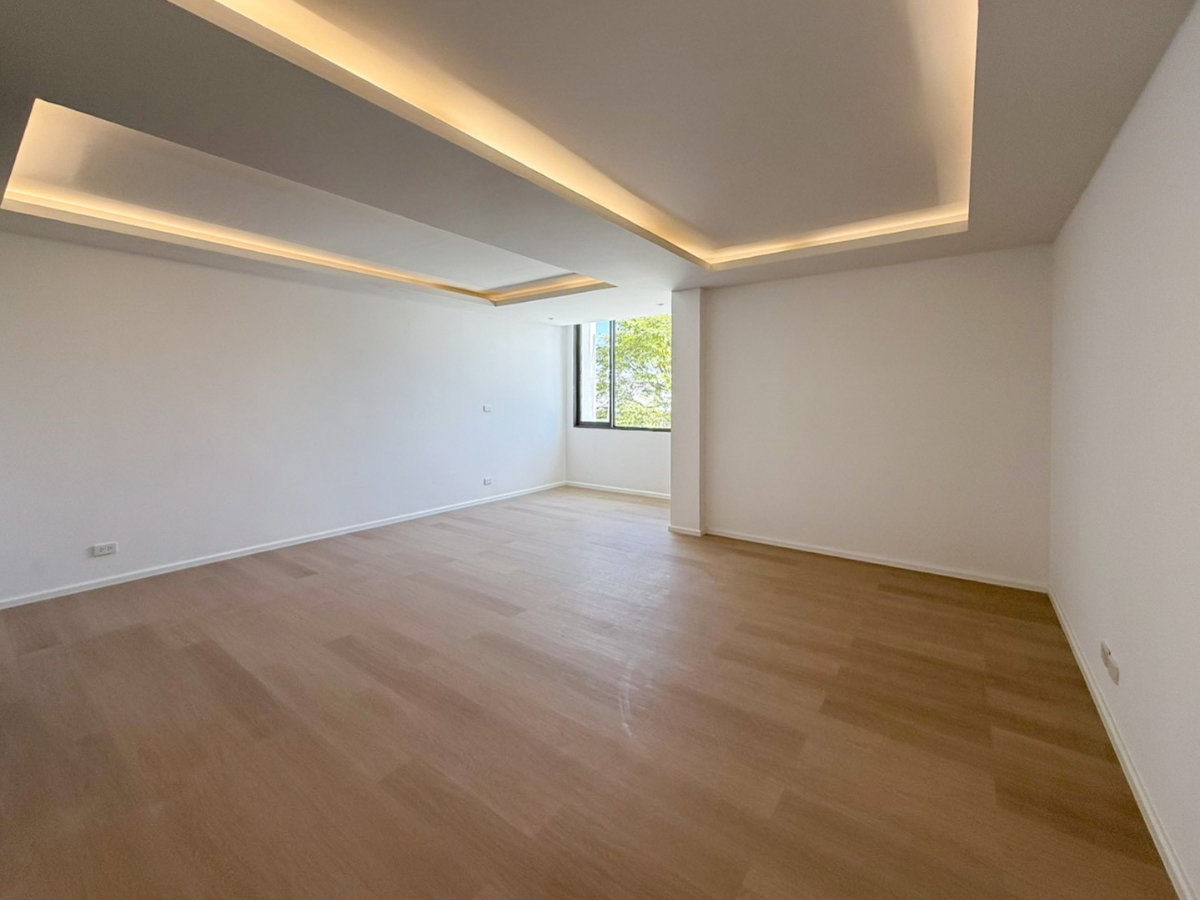 รูป 🏡HF072 | ให้เช่า โฮมออฟฟิศ 4.5 ชั้น (รีโนเวทใหม่) ซอยปรีดี 14 หรูหราจัดเต็ม มีลิฟต์และ Smart Home ใกล้เอกมัย-ทองหล่อ! - รูปที่ 12/17