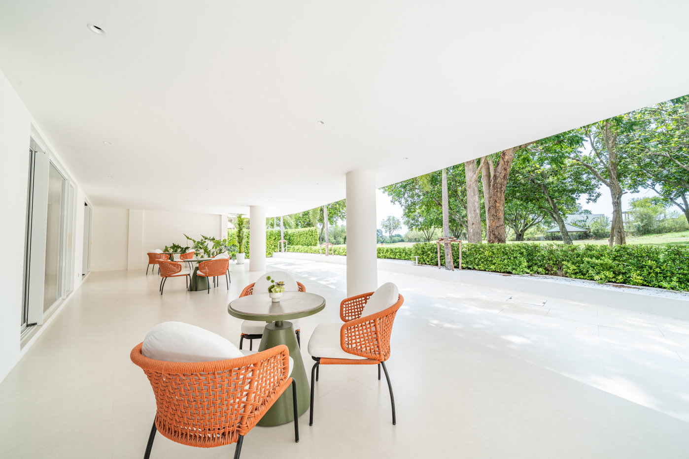 รูป Luxury Golf Course Pool Villa for Sale Huay Yai East Pattaya - รูปที่ 28/29
