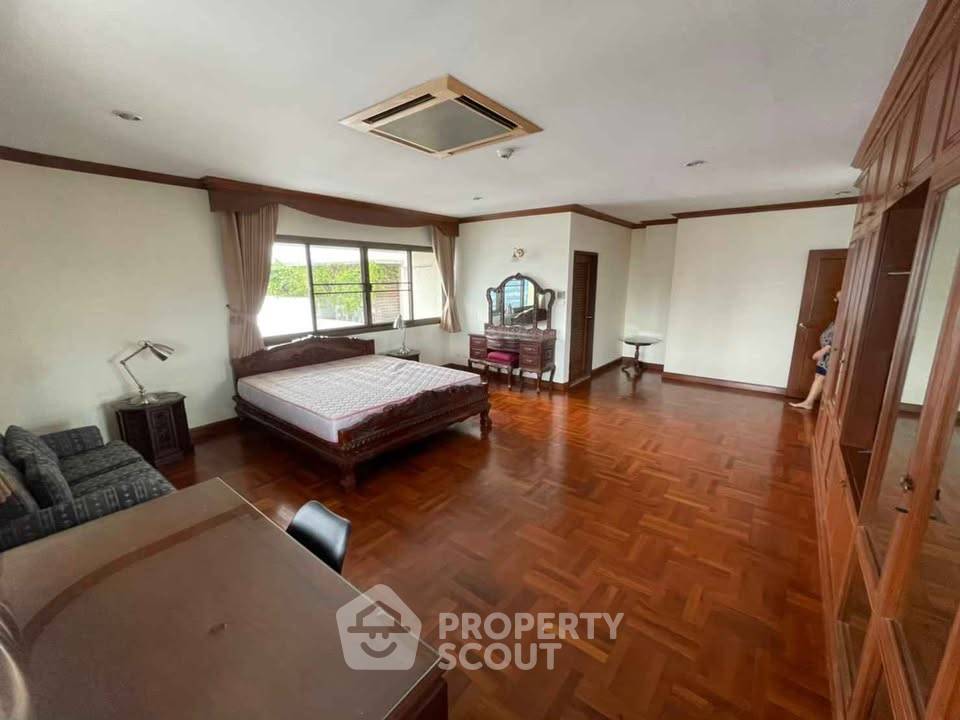 รูป คอนโด 3-ห้องนอน ที่ ทาวเวอร์ พาร์ค ใกล้ ARL มักกะสัน (ID 2959175) - รูปที่ 2/11