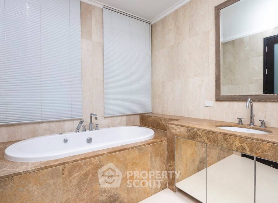 picture 3-BR Condo at Supreme Garden Condominium near MRT Lumphini (ID 2873909) - 6/9
