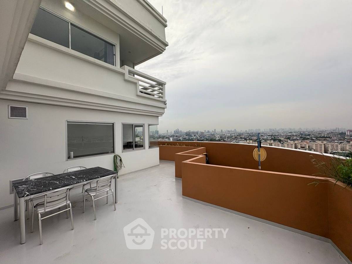 picture 5-BR Condo at Thara Ruean Kaew in Phlapphla (ID 2112951) - 17/30