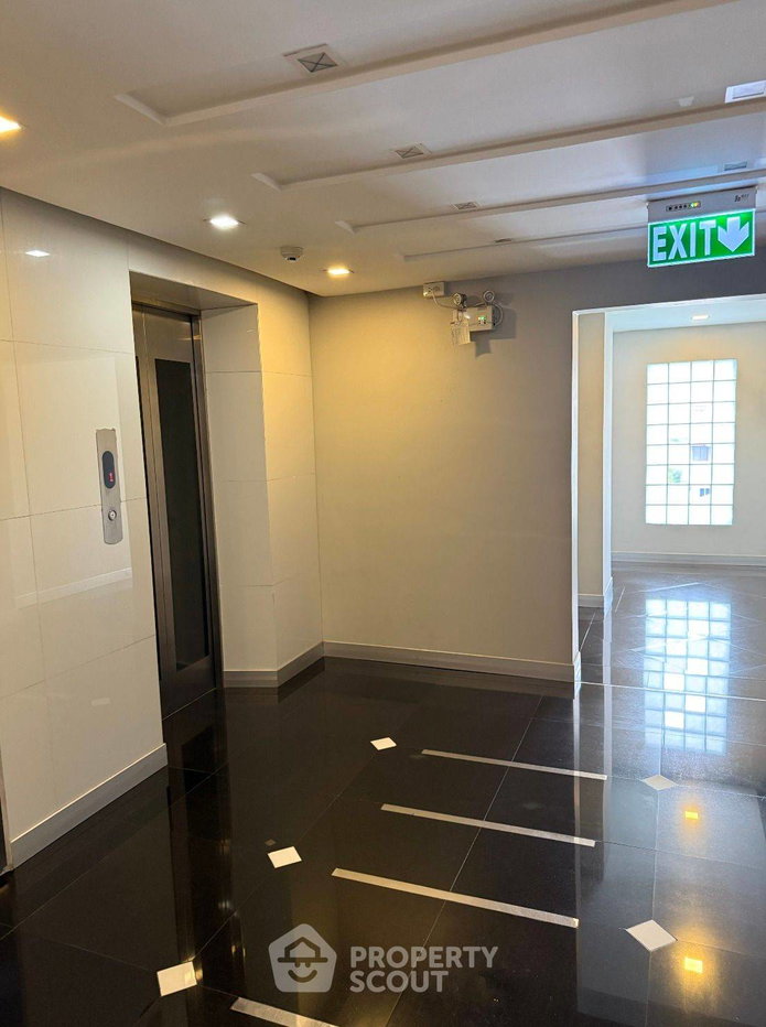 รูป คอนโด 1-ห้องนอน ที่ ฟลอเลส สาทร เรสซิเด้นซ์ ใกล้ BTS สุรศักดิ์ (ID 1929746) - รูปที่ 10/10