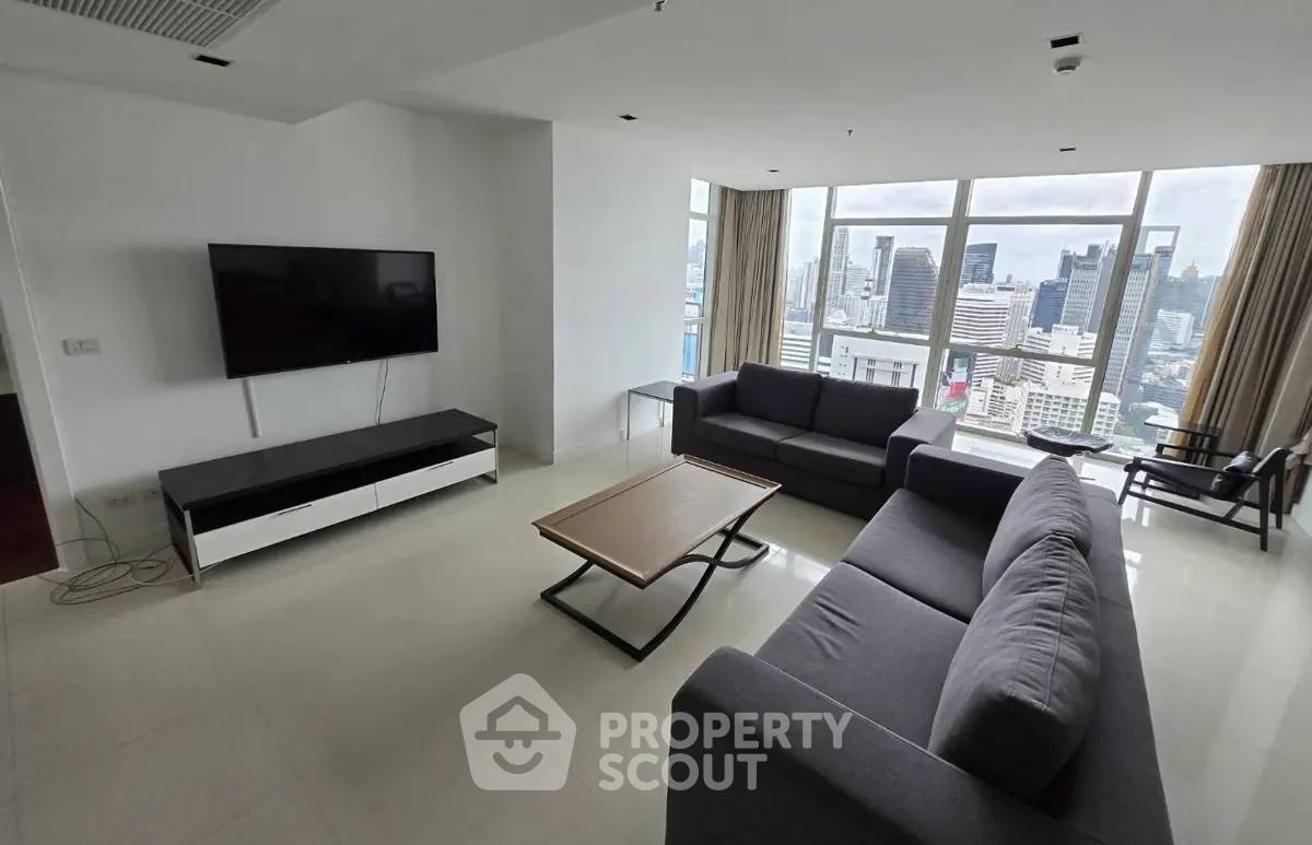picture 3-BR Condo at Athenee Residence near BTS Phloen Chit (ID 2866786) - 1/9