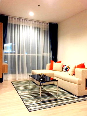 คอนโดให้เช่า : คอนโด 1-ห้องนอน ที่ ริธึ่ม สาทร ใกล้ BTS สะพานตากสิน (ID 2771586)