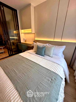 Condos for rent : High-Floor 1-BR Condo at LIFE Rama 4 - Asoke, 400m to MRT Queen Sirikit (ID 2902080)