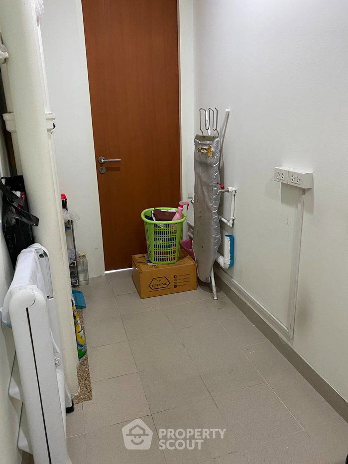 picture 2-BR Condo at Chatrium Riverside Condominium near BTS Saphan Taksin (ID 590938) - 8/19
