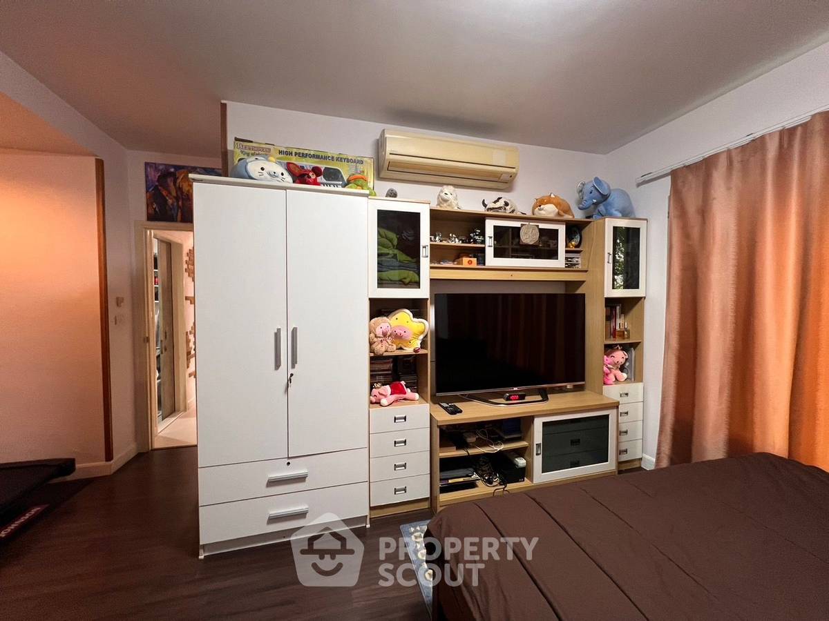 รูป คอนโด 2 ห้องนอน ราคาดี 75 ตร.ม. บ้านแสนปลื้ม หัวหิน ติดทะเล (ID 1808104) - รูปที่ 10/23