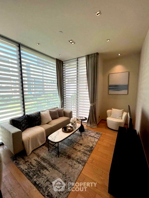 Condos for rent : Well-Placed 2-BR Condo At 28 Chidlom, 300m to BTS Chit Lom (ID 2458692)