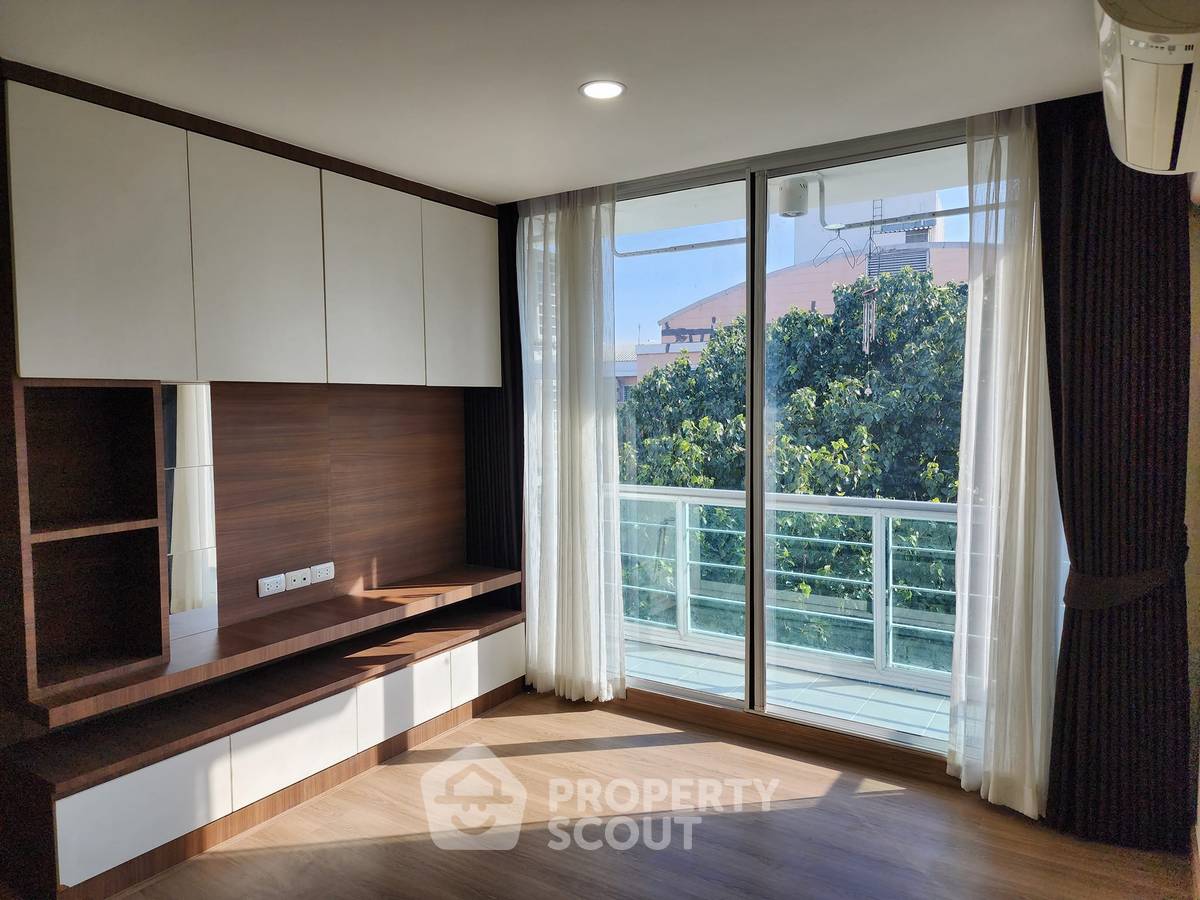 รูป คอนโด 2 ห้องนอน ชาโตว์ อิน ทาวน์ พหลโยธิน 14-2 ใกล้ BTS สะพานควาย (ID 1957713) - รูปที่ 1/8