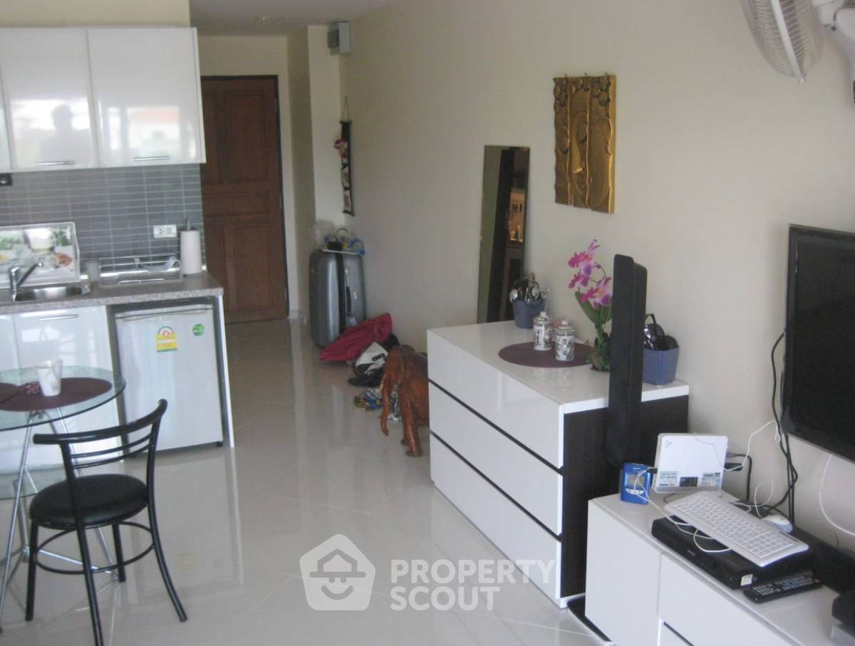 รูป คอนโด 1 ห้องนอน ที่ Emerald Palace Condominium พัทยาเหนือ (ID 2395256) - รูปที่ 4/8