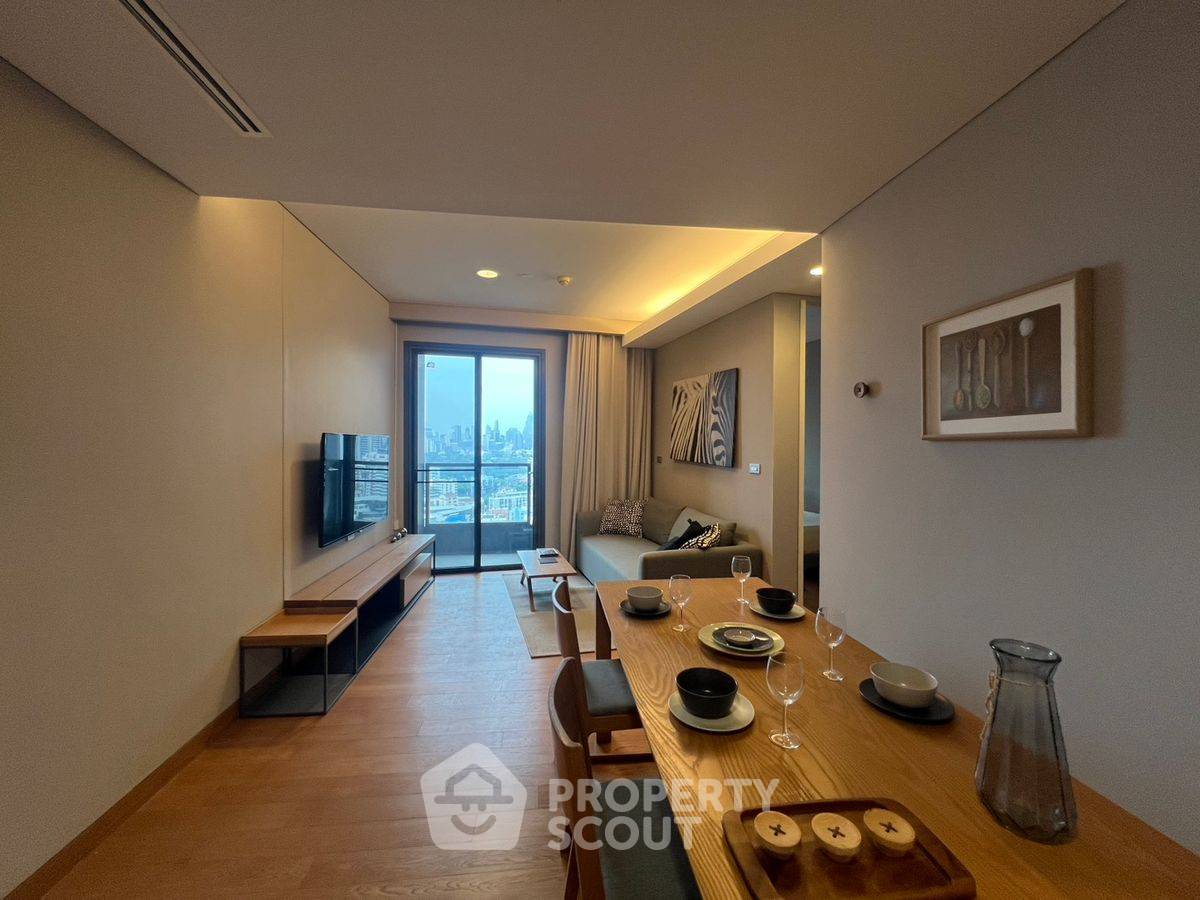รูป คอนโด 2-ห้องนอน ที่ เดอะ ลุมพินี 24 ใกล้ BTS พร้อมพงษ์ (ID 2358786) - รูปที่ 2/11