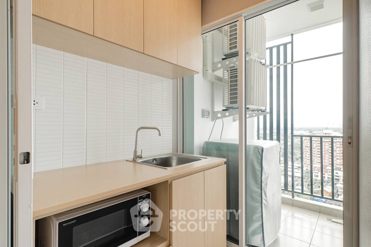 รูป คอนโด 1 ห้องนอน ให้เช่า เรเจนท์ โฮม บางนา ใกล้ BTS บางนา ชั้น 21 ขนาด 28 ตร.ม. (ID 2410668) - รูปที่ 3/17