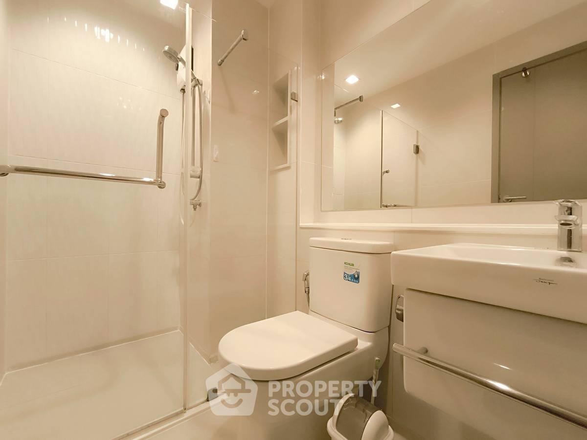 picture 1-BR Condo at Life Asoke - Rama 9 near MRT Phra Ram 9 (ID 2212408) - 6/7