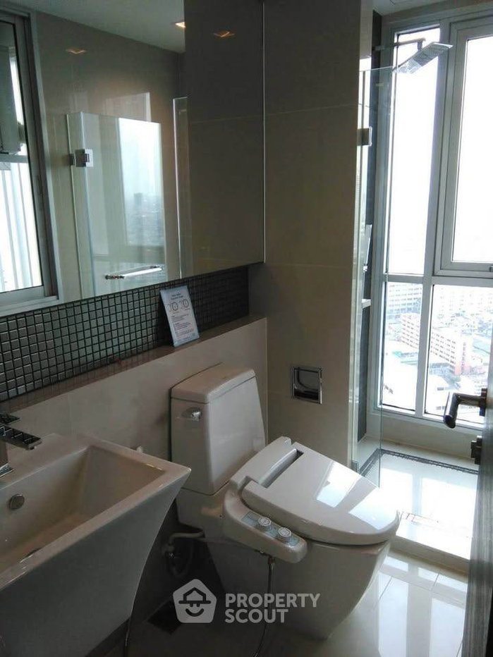 picture 1-BR Condo at Rhythm Sathorn near BTS Saphan Taksin (ID 2421399) - 8/10