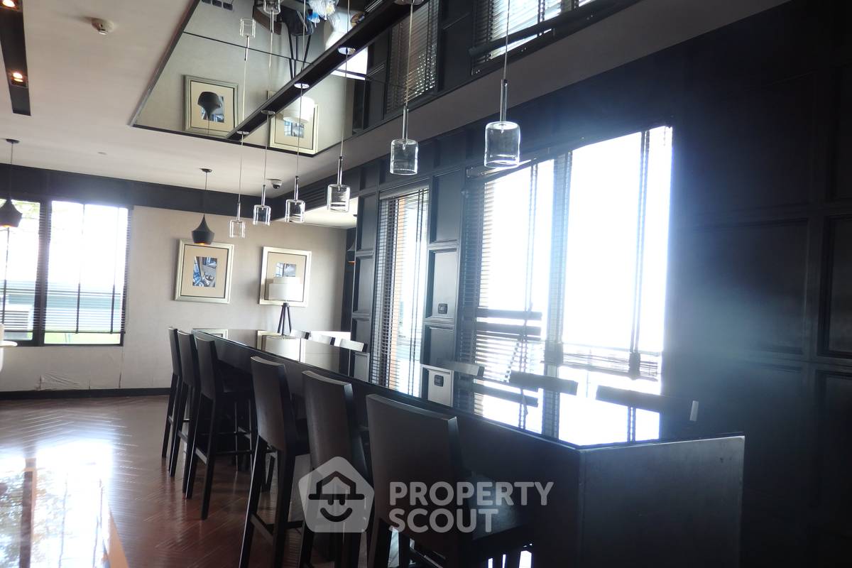 picture 2-BR Condo at Villa Asoke near MRT Phetchaburi (ID 883872) - 19/74