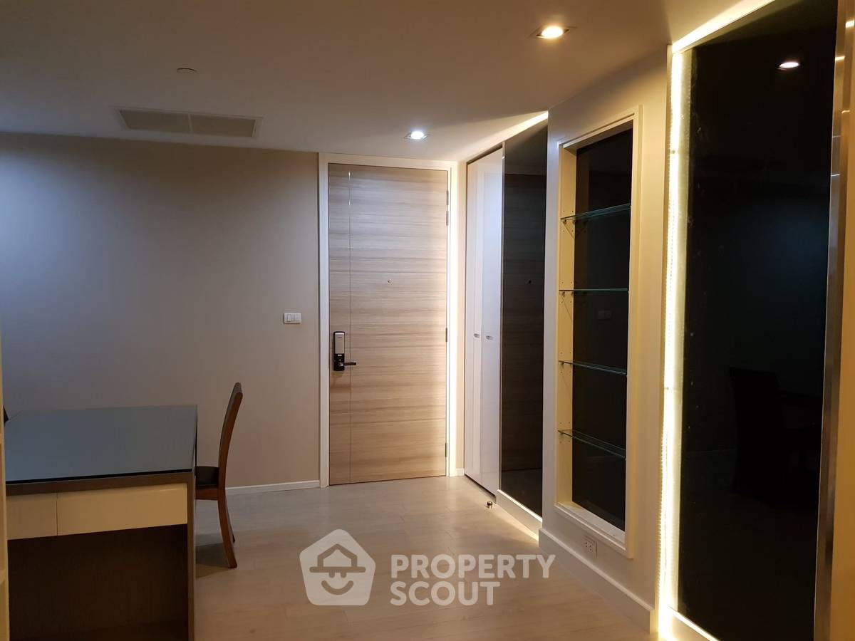 รูป คอนโด 1-ห้องนอน ที่ เดอะ รูม สุขุมวิท 21 ใกล้ MRT สุขุมวิท (ID 2739657) - รูปที่ 16/18