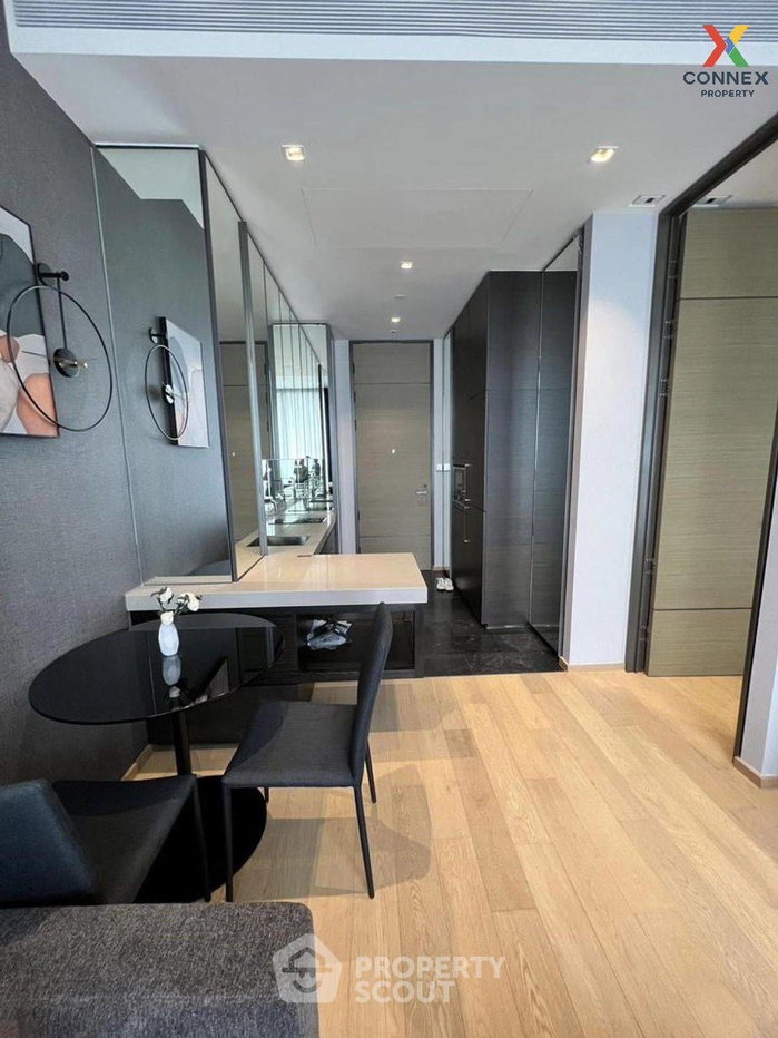 picture 1-BR Condo at 28 Chidlom near BTS Chit Lom (ID 1519023) - 3/9