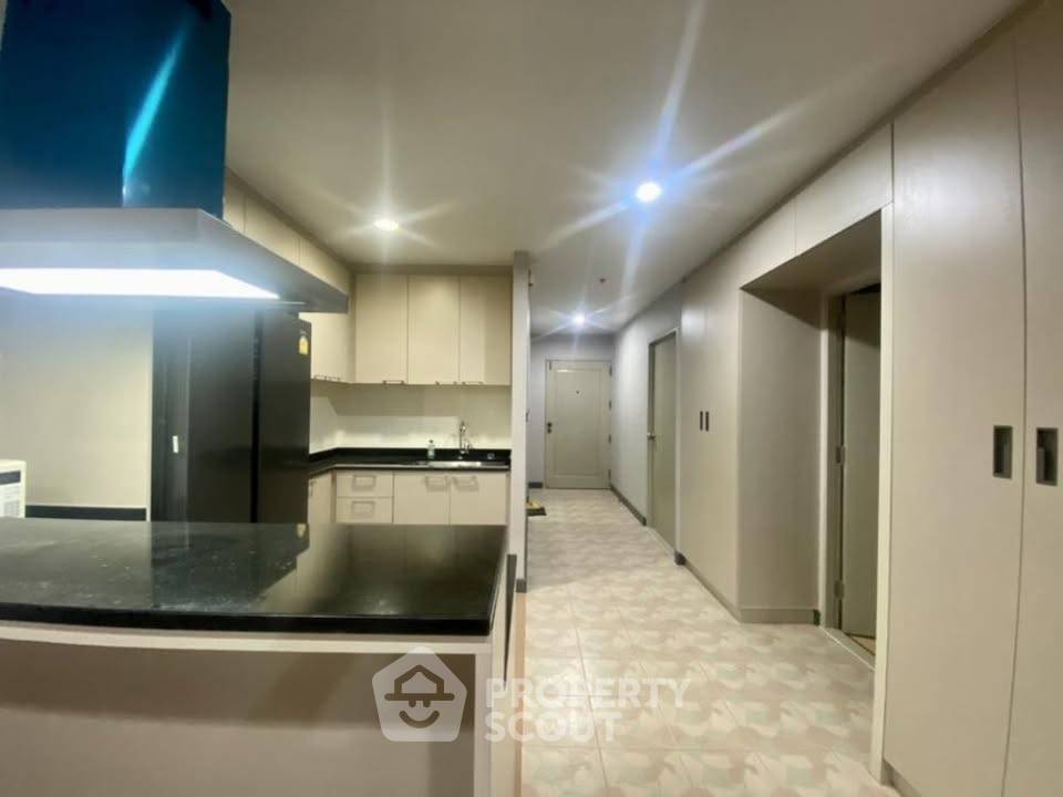 รูป คอนโด 3-ห้องนอน ที่ โมเดิร์น โฮม ทาวเวอร์ คอนโดมิเนี่ยม ใกล้ MRT วัดมังกร (ID 2942883) - รูปที่ 11/22