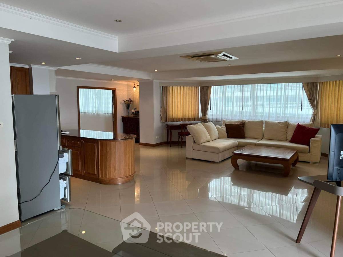 รูป คอนโด 2 ห้องนอน ขนาด 150 ตร.ม. ขายที่ แกรนด์คอนโดเทล จอมเทียน ใกล้หาดจอมเทียน (ID 1731759) - รูปที่ 2/10