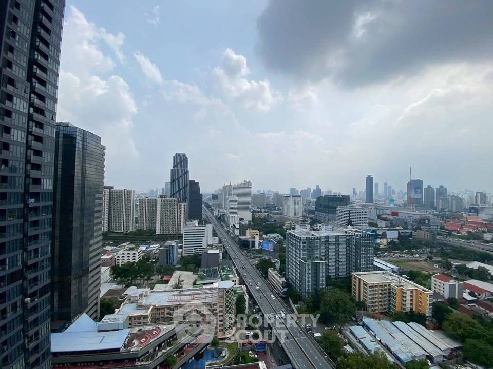 picture 1-BR Condo at Nue District R9 near MRT Phra Ram 9 (ID 2553104) - 10/10